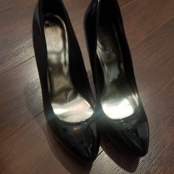 Heels Lot - Picture 2 of 7